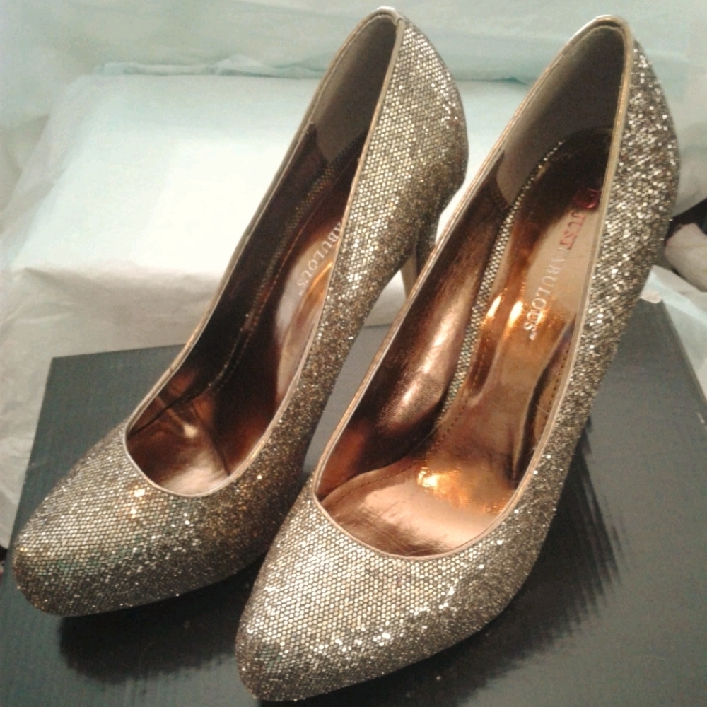 👠 JustFab 'Finley' Gold Glitter  Heels 👠